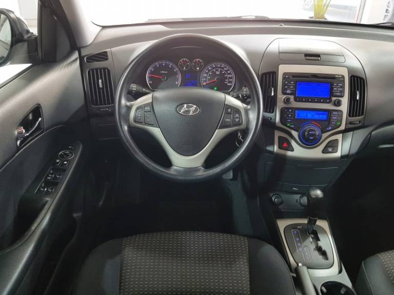 HYUNDAI - I30 - 2009/2010 - Preta - R$ 47.900,00