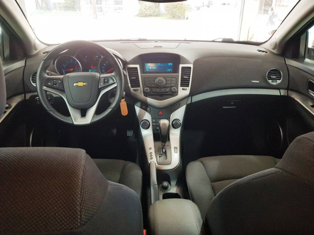 CHEVROLET - CRUZE - 2013/2014 - Bege - R$ 59.900,00