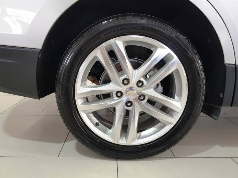 CHEVROLET - EQUINOX - 2018/2019 - Branca - R$ 131.900,00