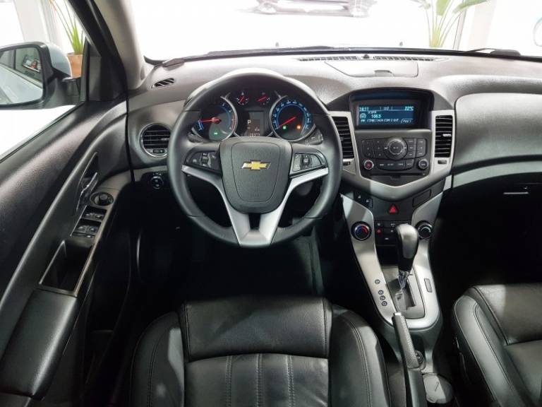 CHEVROLET - CRUZE - 2011/2012 - Prata - R$ 51.900,00