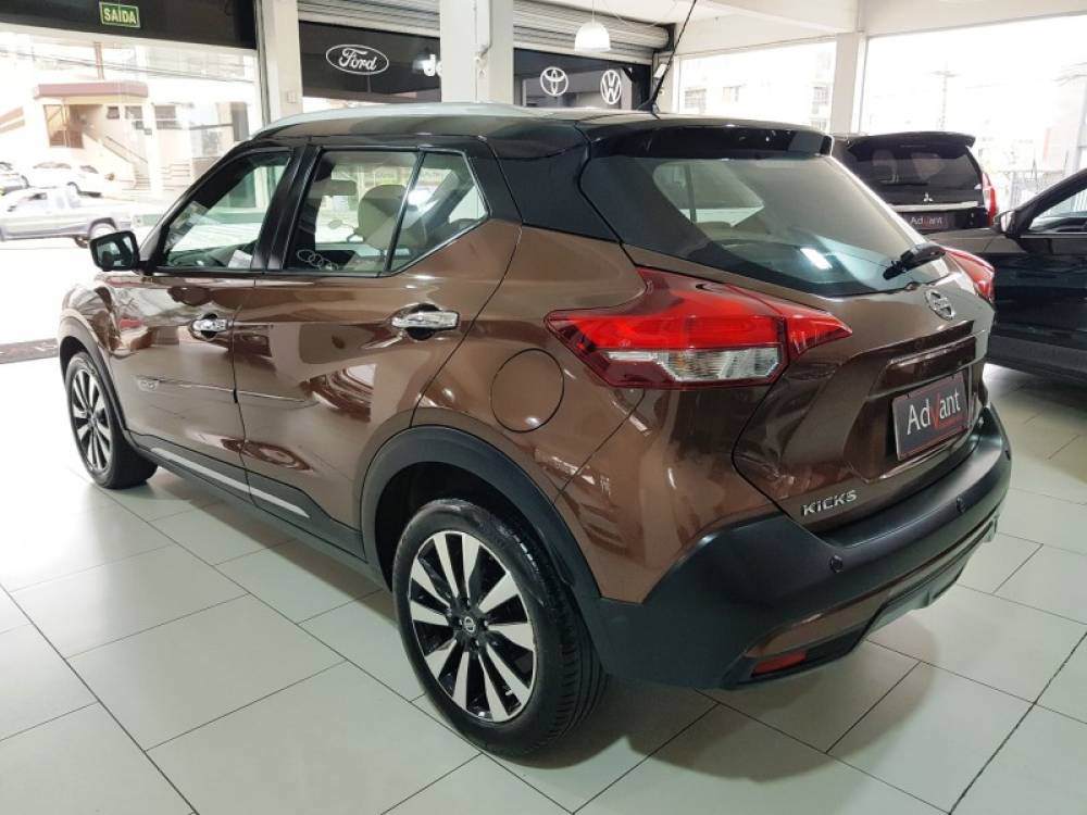 NISSAN - KICKS - 2019/2019 - Marrom - R$ 92.900,00