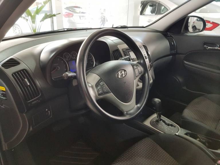 HYUNDAI - I30 - 2009/2010 - Preta - R$ 47.900,00