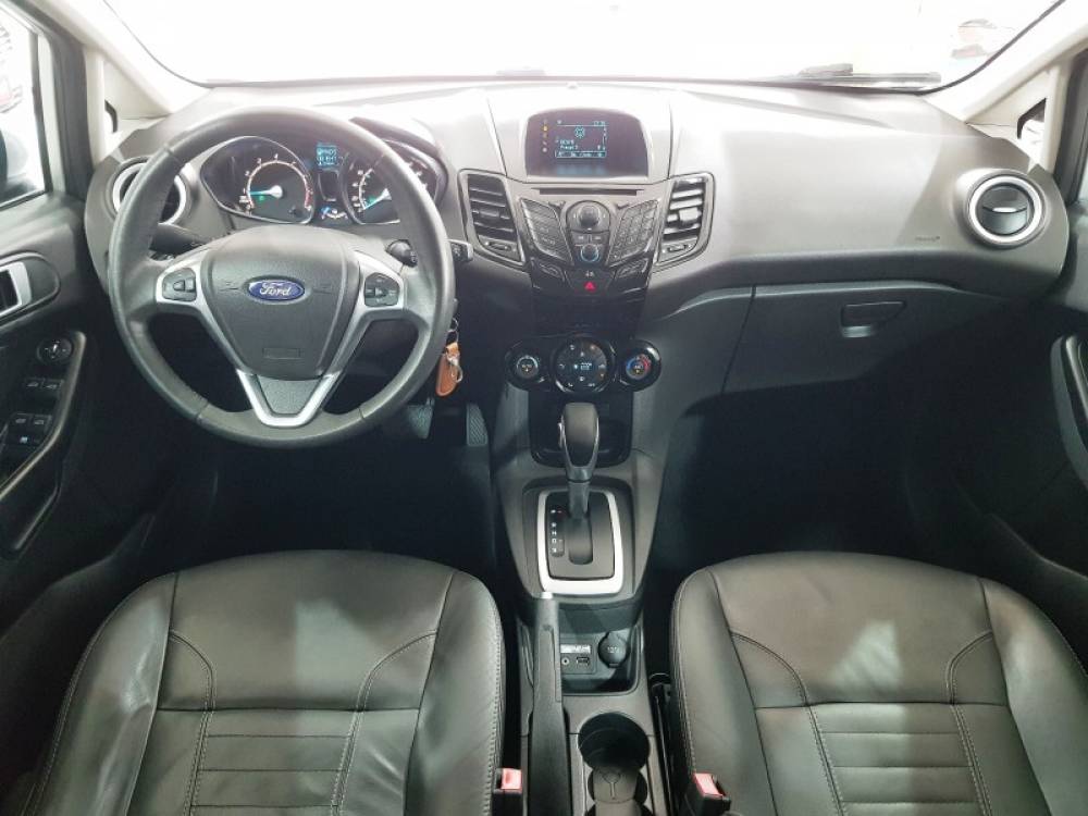 FORD - FIESTA - 2014/2015 - Prata - R$ 49.900,00