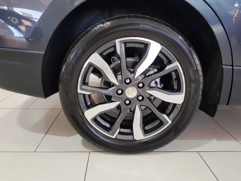 CHEVROLET - EQUINOX - 2022/2022 - Cinza - R$ 175.900,00