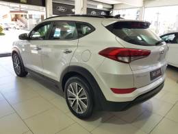 HYUNDAI - TUCSON - 2017/2018 - Prata - R$ 108.900,00