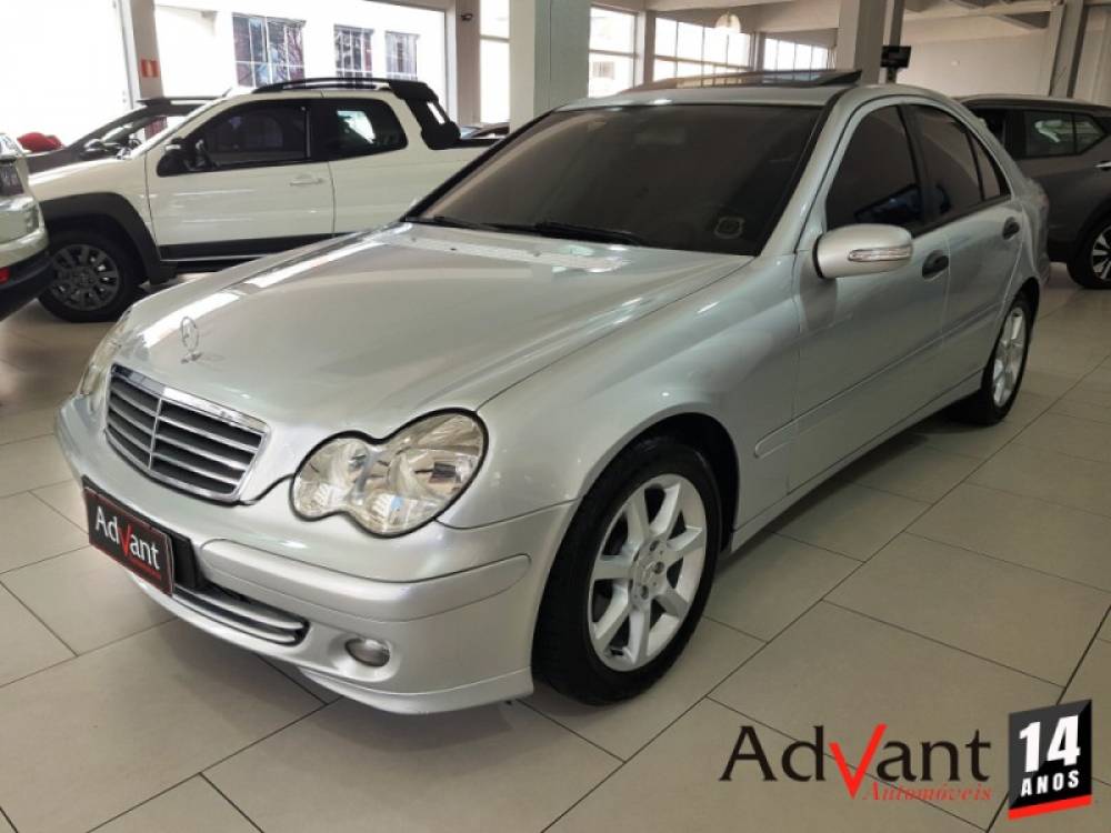 MERCEDES-BENZ - C 180 - 2006/2006 - Prata - R$ 49.900,00