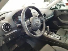 AUDI - A3 - 2014/2015 - Branca - R$ 93.900,00