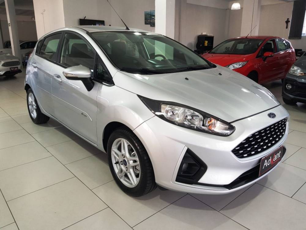 FORD - FIESTA - 2018/2018 - Prata - R$ 58.900,00