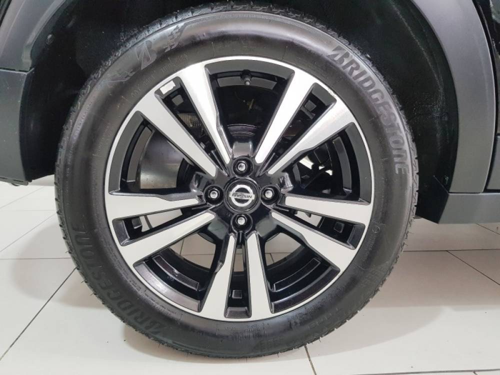 NISSAN - KICKS - 2021/2022 - Preta - R$ 102.900,00