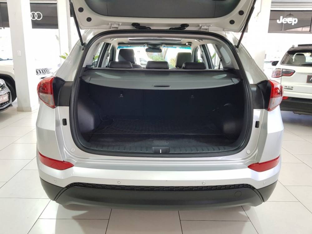 HYUNDAI - TUCSON - 2017/2018 - Prata - R$ 108.900,00