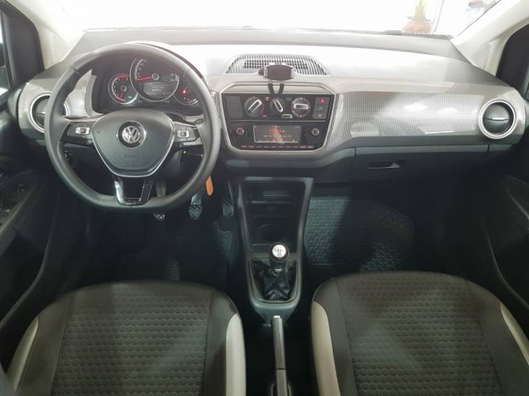 VOLKSWAGEN - UP - 2017/2018 - Cinza - R$ 64.900,00