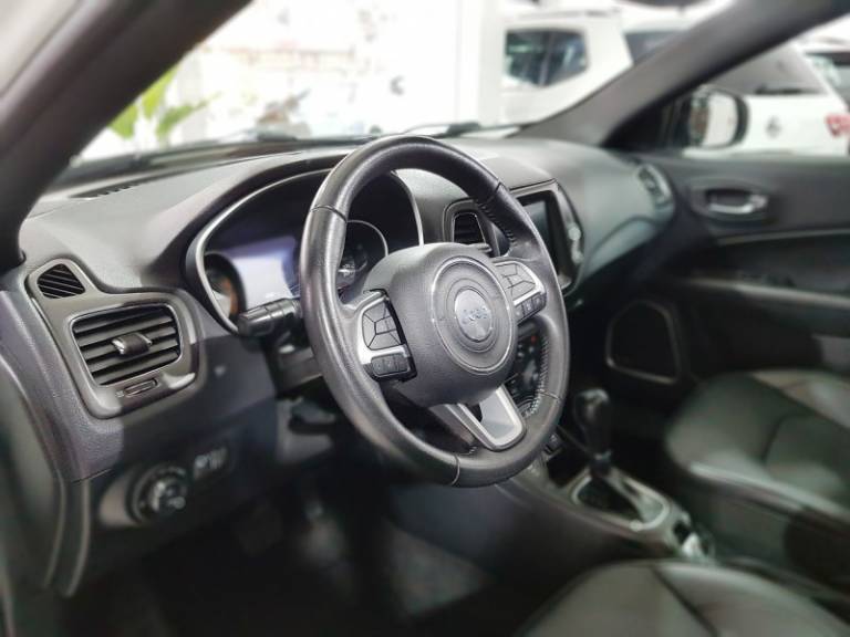 JEEP - COMPASS - 2020/2021 - Branca - R$ 137.900,00