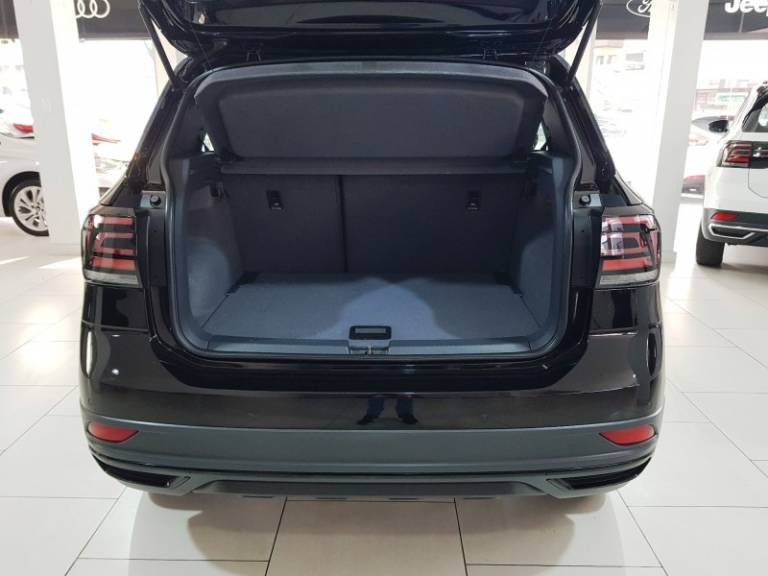 VOLKSWAGEN - T-CROSS - 2019/2020 - Preta - R$ 117.900,00