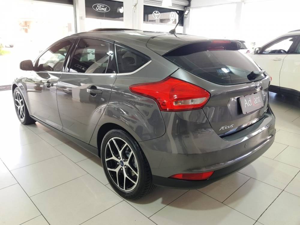 FORD - FOCUS - 2016/2017 - Cinza - R$ 70.900,00