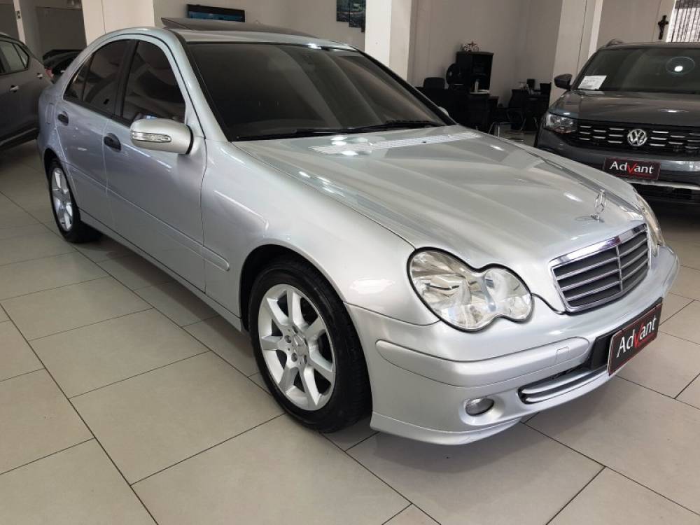 MERCEDES-BENZ - C 180 - 2006/2006 - Prata - R$ 49.900,00