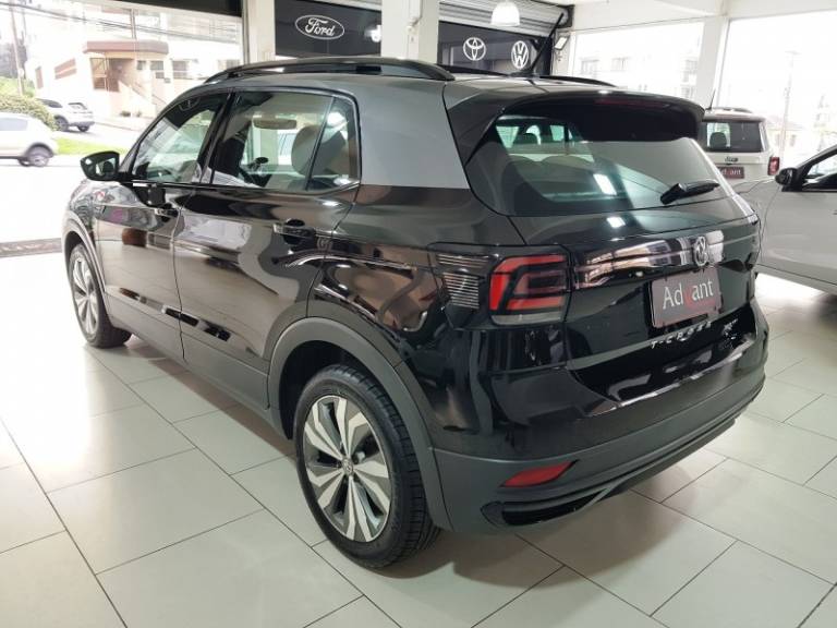 VOLKSWAGEN - T-CROSS - 2019/2020 - Preta - R$ 117.900,00