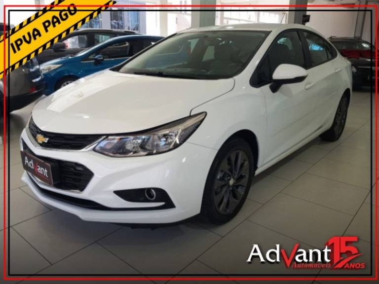 CHEVROLET - CRUZE - 2017/2018 - Branca - R$ 85.900,00