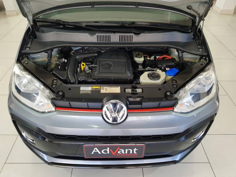 VOLKSWAGEN - UP - 2017/2018 - Cinza - R$ 64.900,00