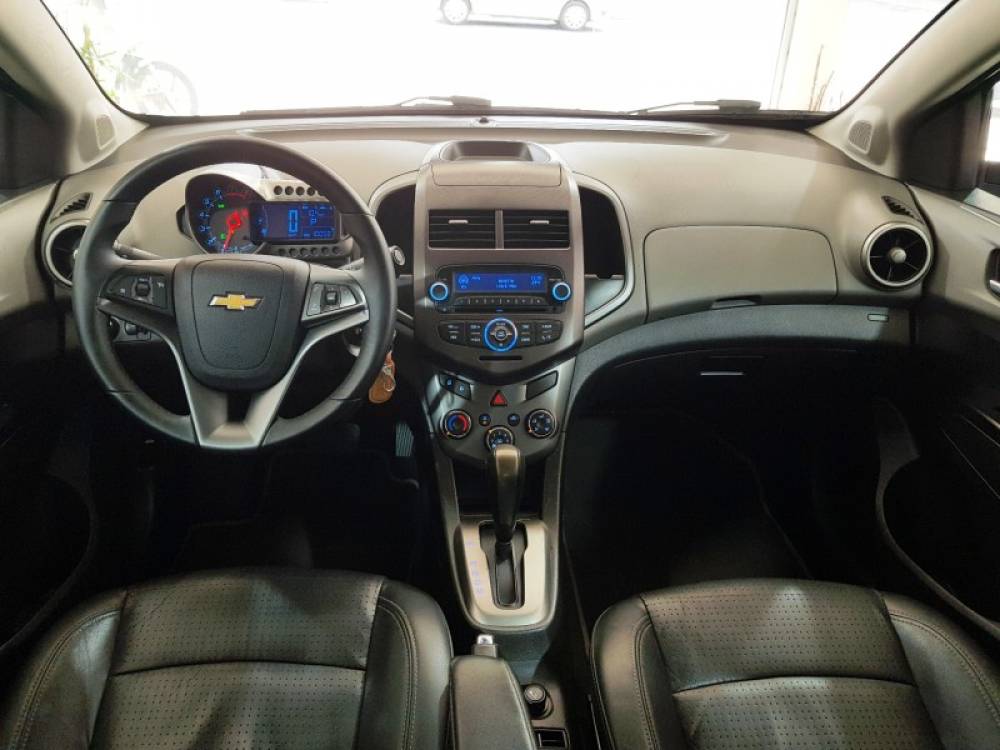 CHEVROLET - SONIC - 2012/2012 - Preta - R$ 38.900,00