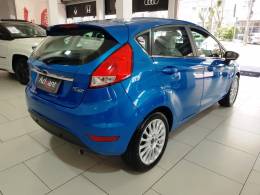 FORD - FIESTA - 2013/2014 - Azul - R$ 47.900,00