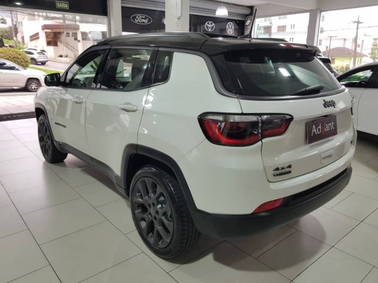 JEEP - COMPASS - 2020/2021 - Branca - R$ 140.900,00