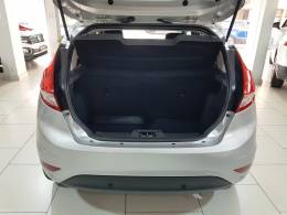 FORD - FIESTA - 2013/2014 - Prata - R$ 46.900,00