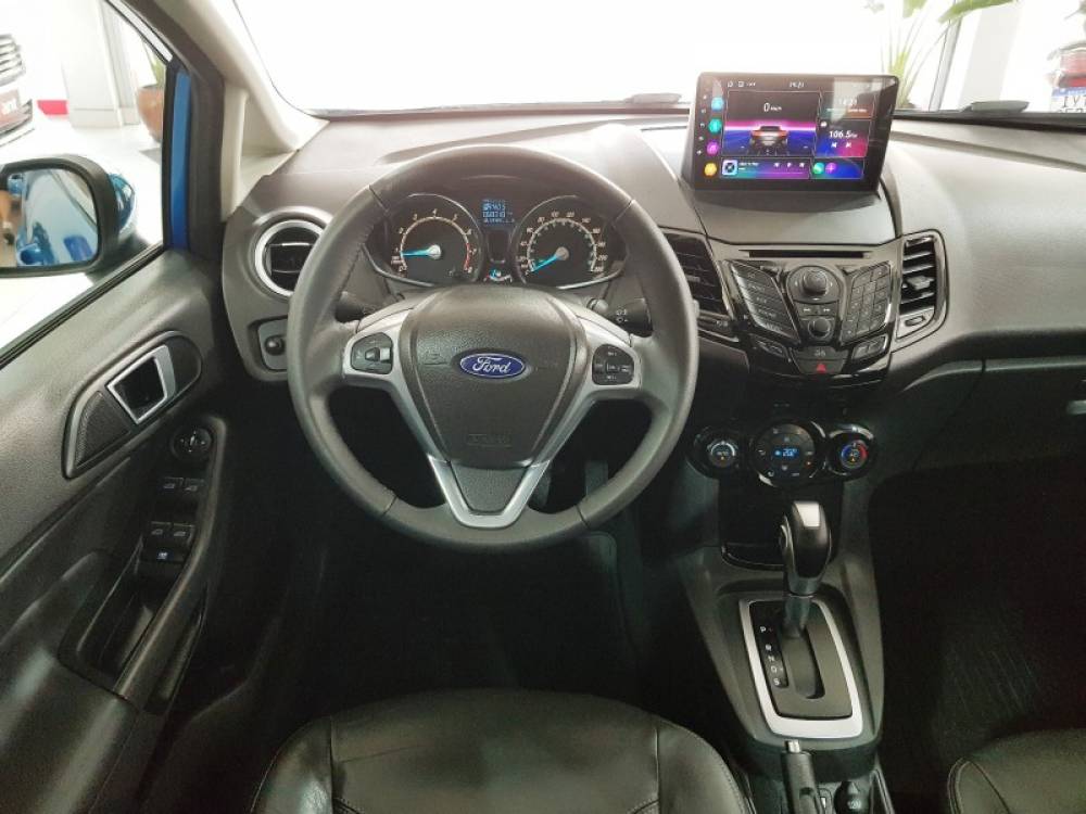 FORD - FIESTA - 2013/2014 - Azul - R$ 47.900,00