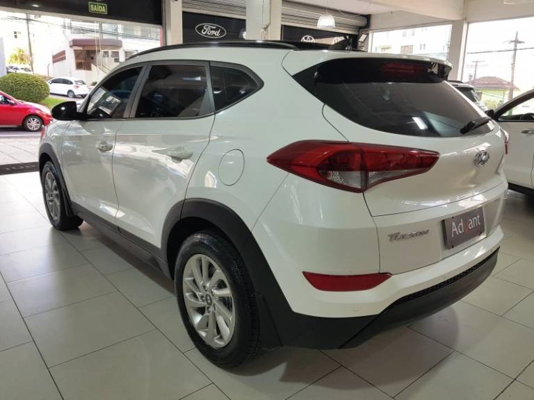 HYUNDAI - TUCSON - 2017/2018 - Branca - R$ 107.900,00