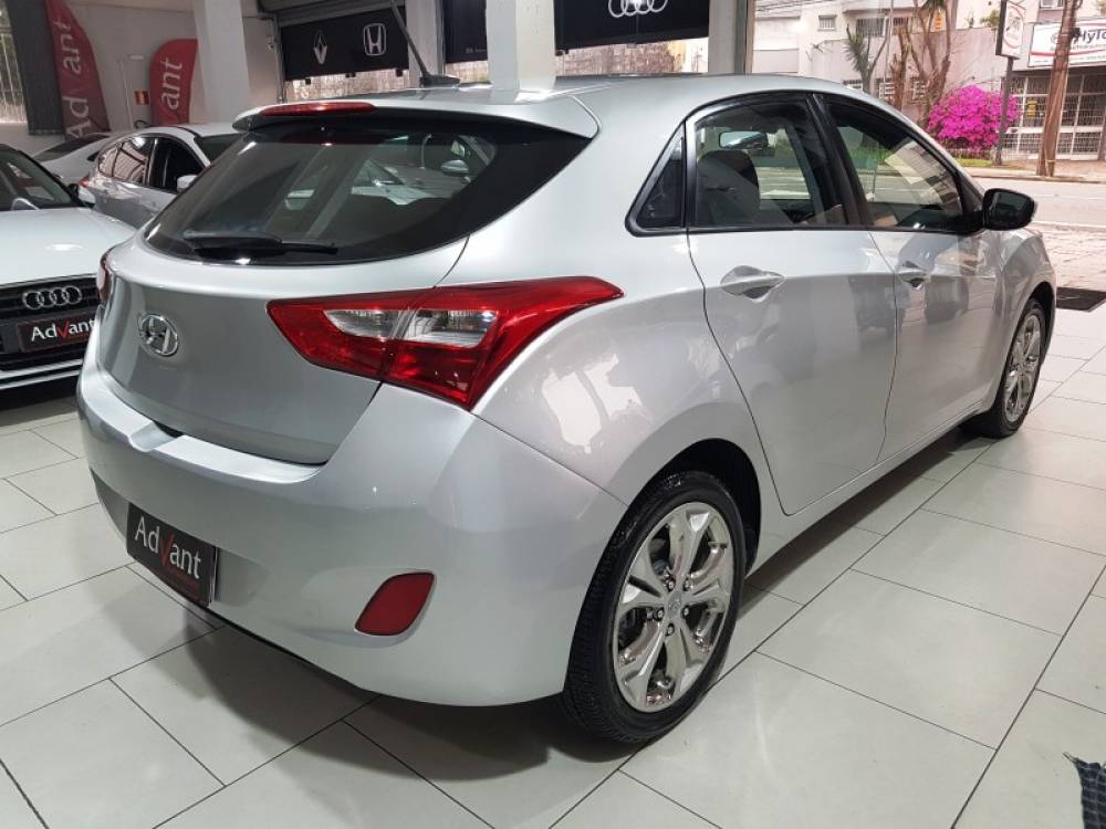 HYUNDAI - I30 - 2013/2014 - Prata - R$ 61.900,00