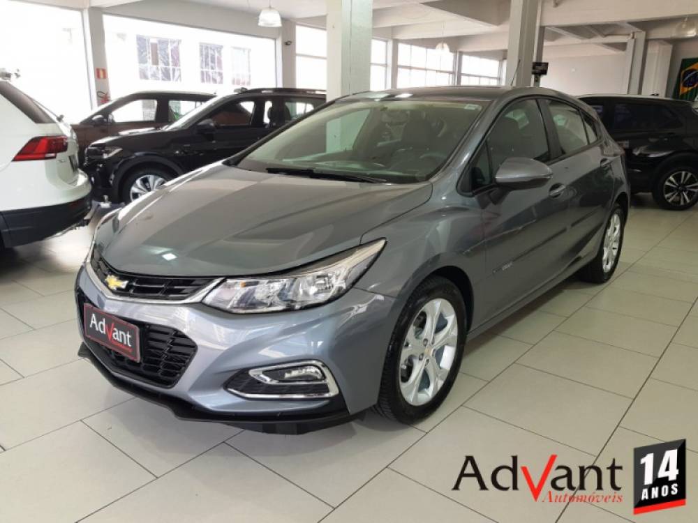 CHEVROLET - CRUZE - 2017/2018 - Cinza - R$ 89.900,00