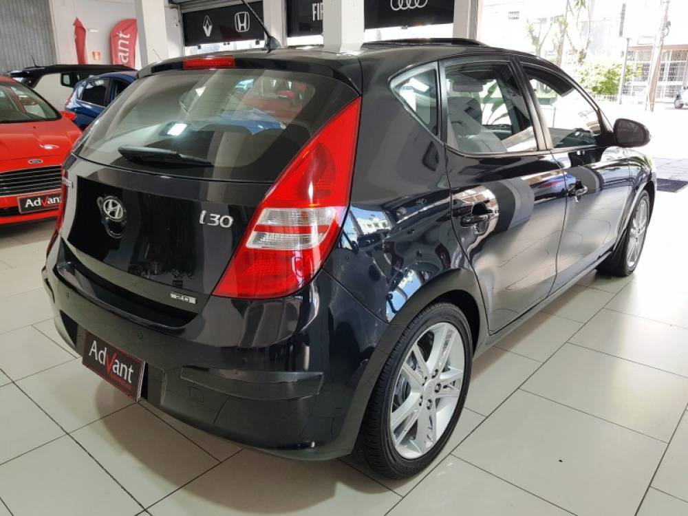 HYUNDAI - I30 - 2009/2010 - Preta - R$ 47.900,00