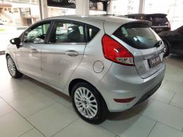 FORD - FIESTA - 2013/2014 - Prata - R$ 46.900,00