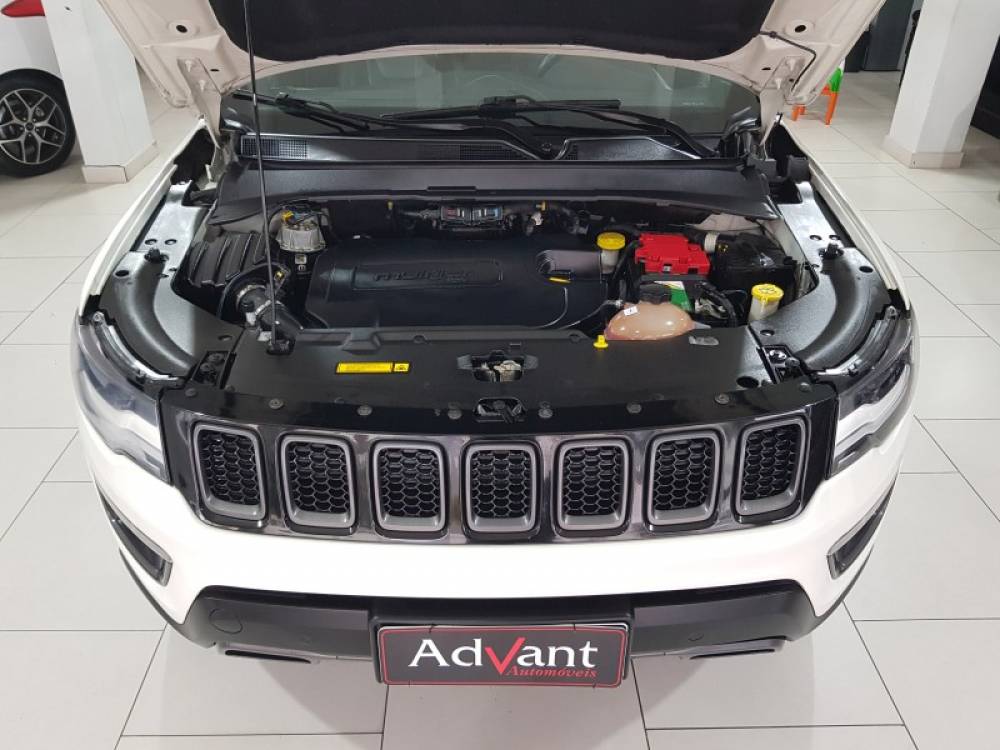 JEEP - COMPASS - 2020/2021 - Branca - R$ 140.900,00