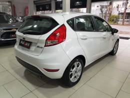 FORD - FIESTA - 2014/2015 - Branca - R$ 47.900,00