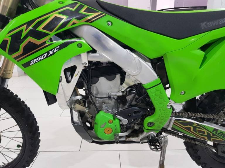 KAWASAKI - KX250X - 2020/2021 - Verde - R$ 43.900,00