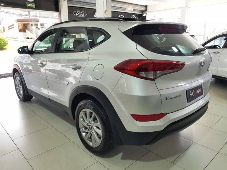 HYUNDAI - TUCSON - 2019/2020 - Prata - R$ 115.900,00