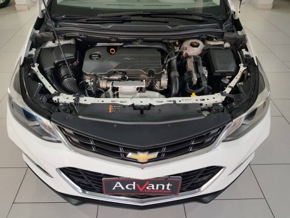 CHEVROLET - CRUZE - 2017/2018 - Branca - R$ 99.900,00