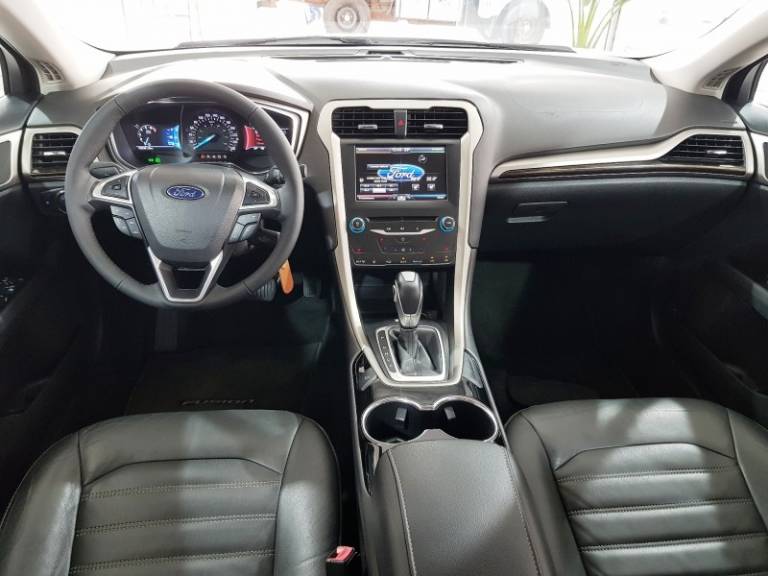 FORD - FUSION - 2014/2015 - Branca - R$ 75.900,00