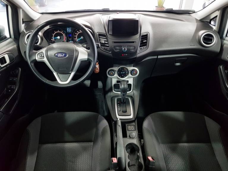 FORD - FIESTA - 2018/2018 - Prata - R$ 58.900,00