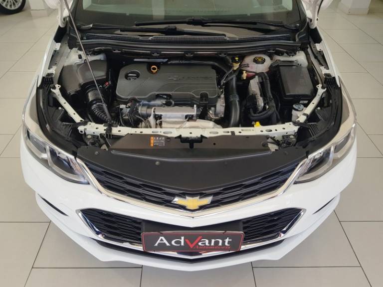 CHEVROLET - CRUZE - 2017/2018 - Branca - R$ 85.900,00